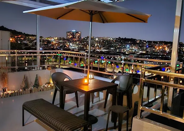 Binsheim Hbc - Seoul's Aesthetic With The Night View Rooftop Villa *