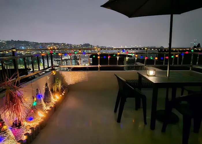 Binsheim Hbc - Seoul's Aesthetic With The Night View Rooftop *